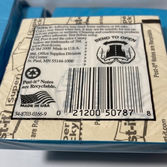 Post It Notes Super Sticky Bright Blue 8 Packs - Picture 5 of 9
